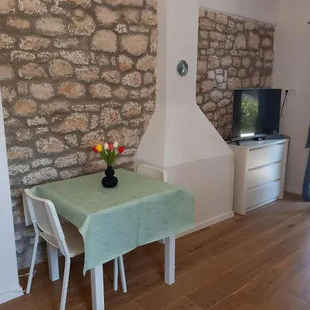 Apartamento Luni *