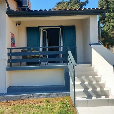 Appartamento Luni Premantura