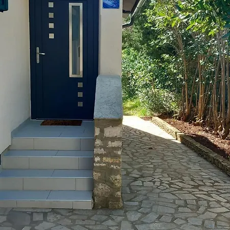 Luni Apartamento Premantura